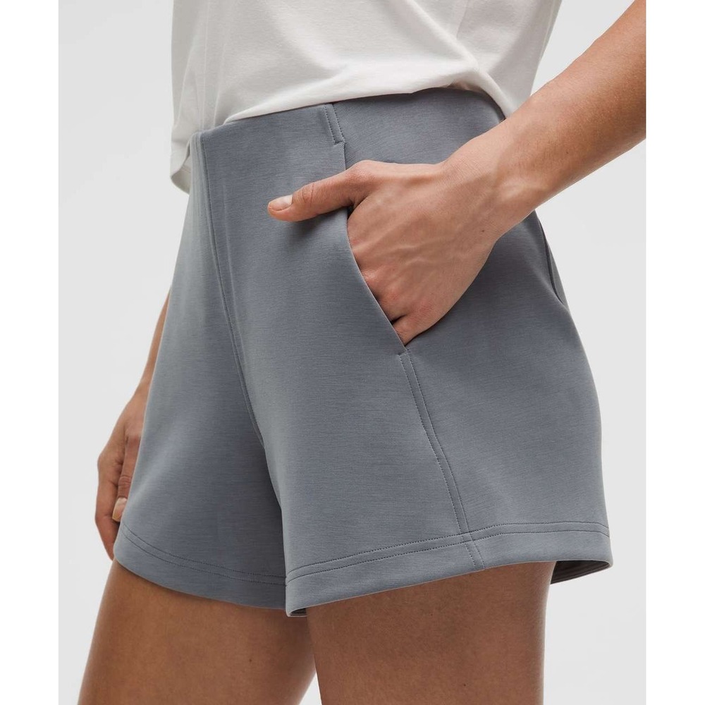 Lululemon Softstreme Kick-Flare Mid-Rise Short 4" solar gray size 14 NWT